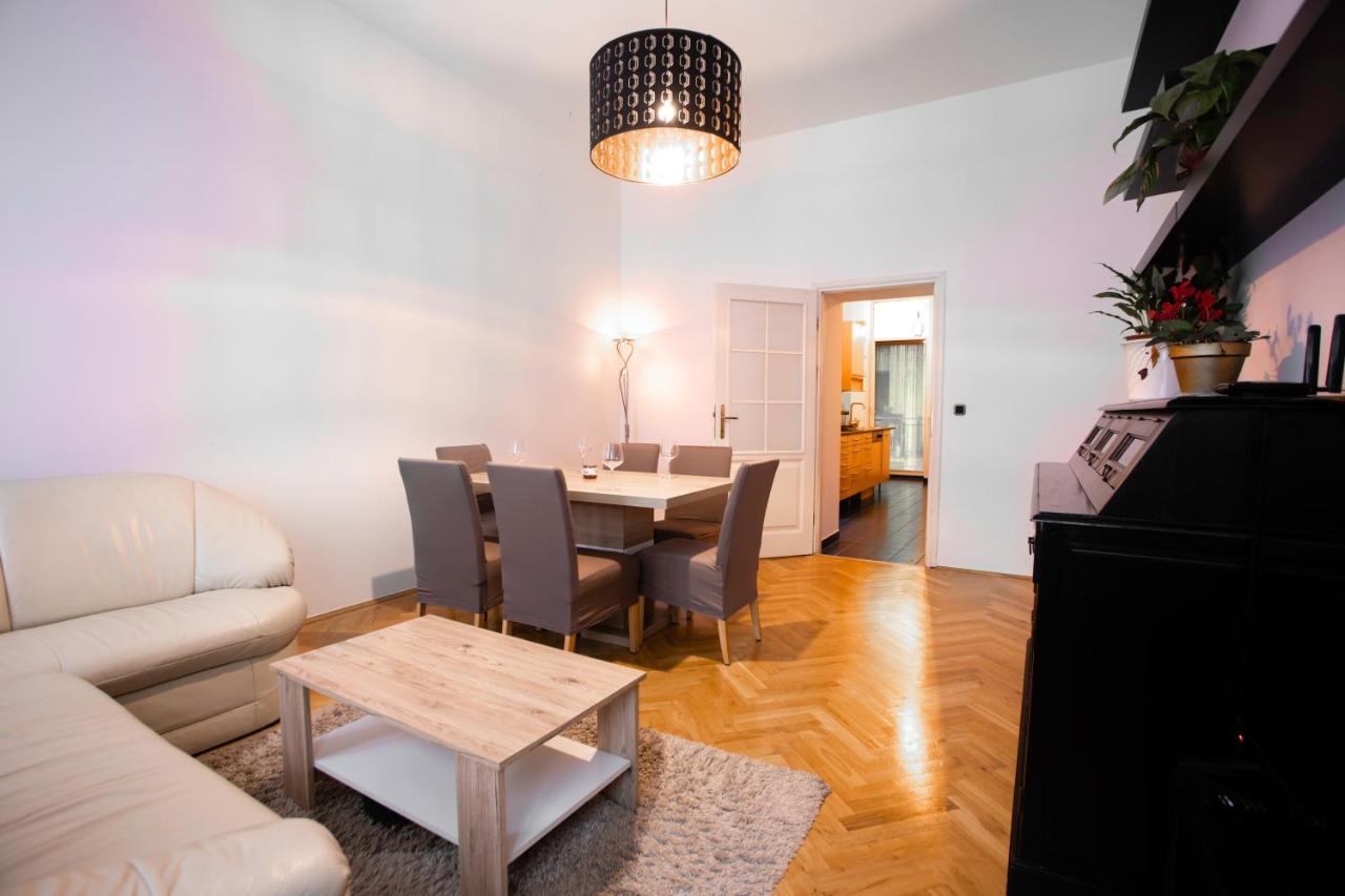 3-Bedroom Apartment In Central Вена Экстерьер фото